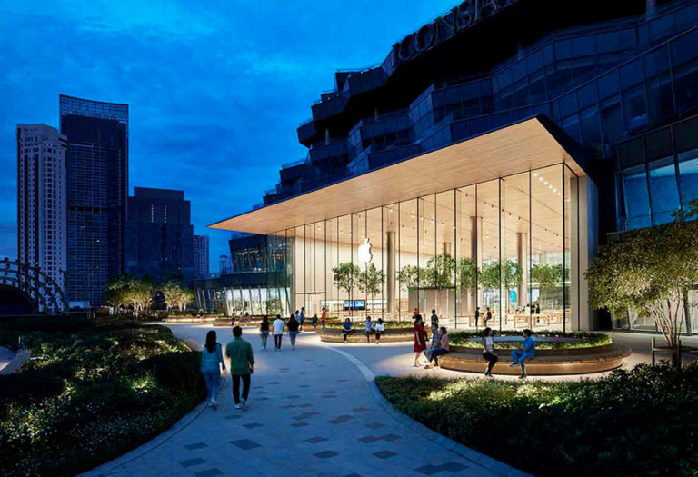 Apple inauguró su primera tienda en la capital de Tailandia