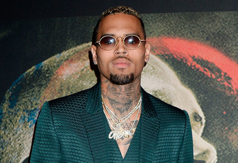 Chris Brown se encuentra detenido en París por abuso sexual