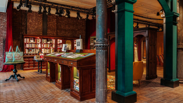Gucci apuesta a una nueva faceta como compañía literaria