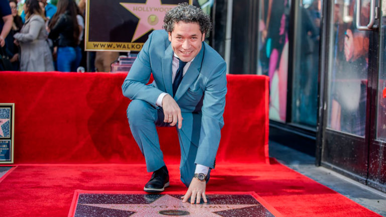 Gustavo Dudamel dedica su estrella en el Paseo de la Fama a Venezuela