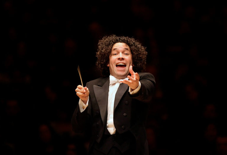 Gustavo Dudamel será honrado con una estrella en el Paseo de la Fama en Hollywood