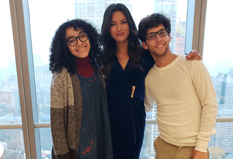 Ángela Ruiz debuta como actriz en el remake «Betty en NY»