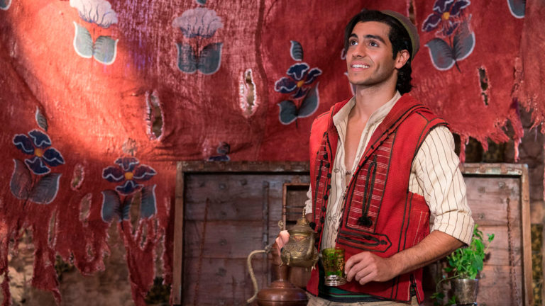 Mena Massoud: Aladdin, el papel más significativo de su carrera