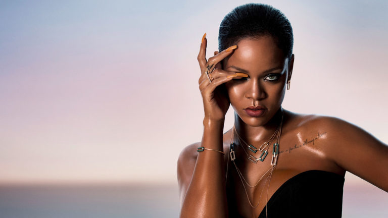 Rihanna lanzará su propia firma «Maison Fenty» de la mano de LVMH