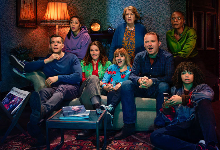 ‘Years and Years’, la nueva serie de HBO que emana una distopía factible