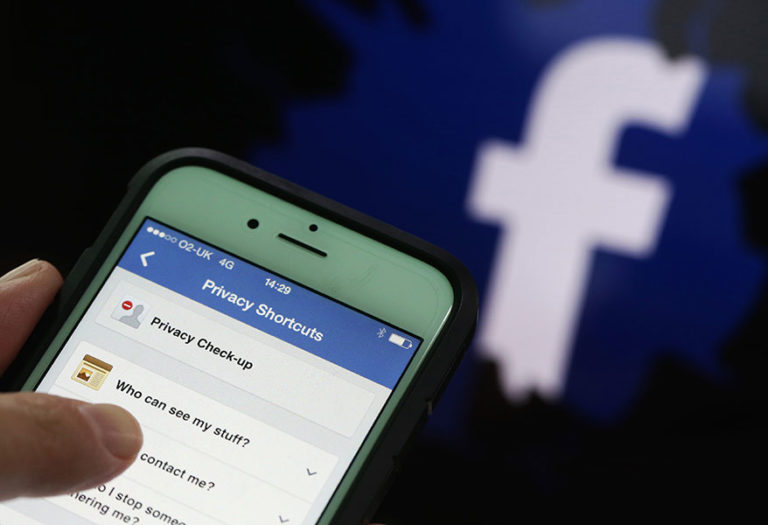 Facebook pagaría derechos a distintos medios para incluirlos en su app