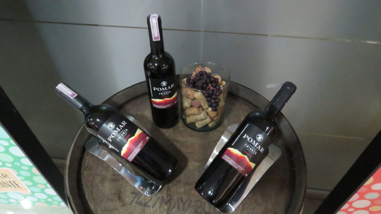 Pomar Crianza, vino que evoca la frescura de la juventud y la experiencia de la madurez