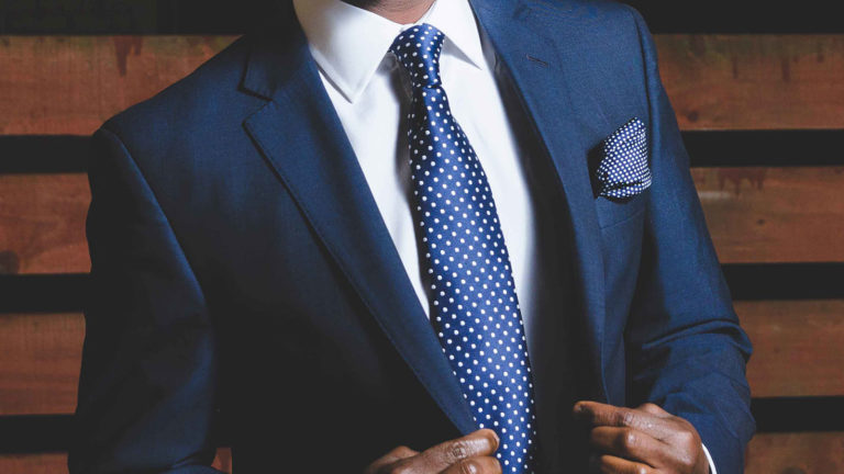¿Complementar tu outfit con una corbata? aprende algunos trucos