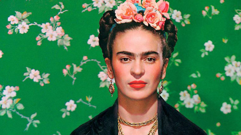 ¡Seamos como Frida Kahlo! Las cejas pobladas conquistan el mundo y aquí te decimos por qué