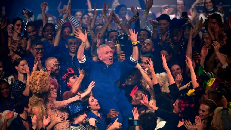 Un recorrido por sus 50 años de ¡Grandeza! Así fue la despedida de Jean Paul Gaultier