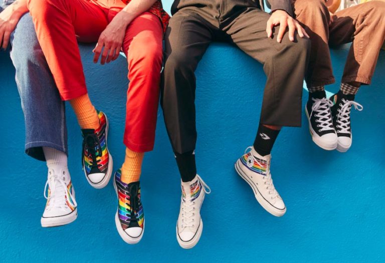 La colección LGBT de CONVERSE es tan hermosa que los querrás TODOS