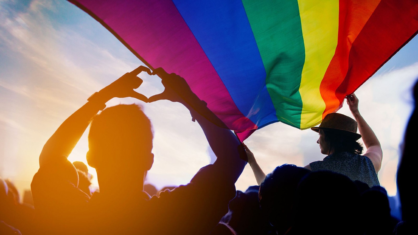 ¿POR QUÉ JUNIO ES IMPORTANTE PARA LA COMUNIDAD LGBTQ+? UNA LUCHA EN EL