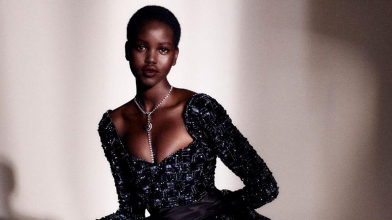 Inspirada en Karl Lagerfeld, Chanel presentó una colección al mejor estilo de una princesa punk