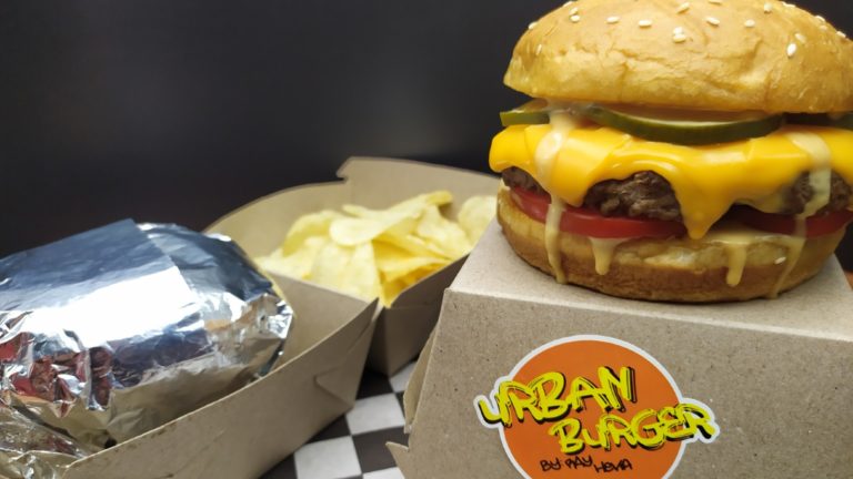 Urban Burger By Ray Hevia: una experiencia gloriosa que impulsa la movida urbana