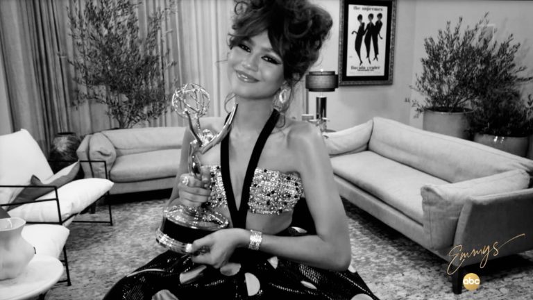 Los atuendos con los que Zendaya se invistió como la promesa vivaz de los Emmy Awards