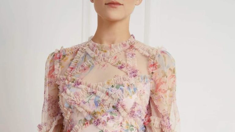 10 vestidos PERFECTOS de Needle & Tread para una boda sencilla y romántica