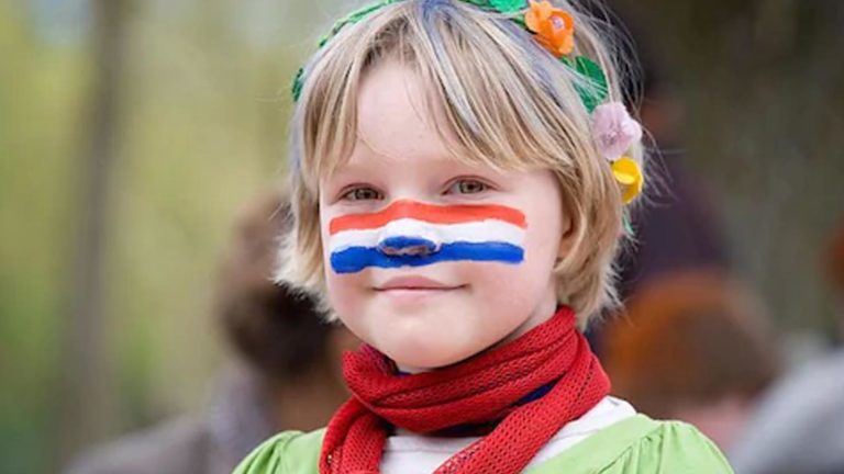 Las 5 razones por las que los niños neerlandeses son los MÁS felices del mundo