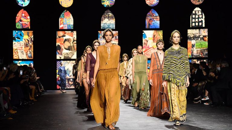 5 datos INCREÍBLES que seguro no notaste de la ParÍs Fashion Week