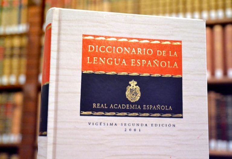 ¿Rumbo al lenguaje inclusivo? La RAE define el pronombre “ELLE” en su página web