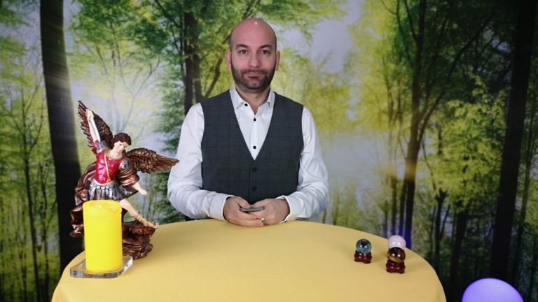 Fernando Javier Coach Espiritual: la honestidad es la base de sus presagios y de su credibilidad