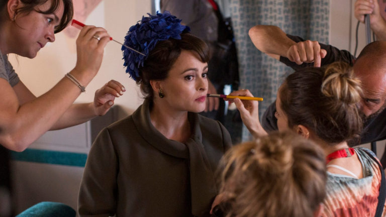 Helena Bonham Carter habla de la importancia salud mental por su rol en The Crown