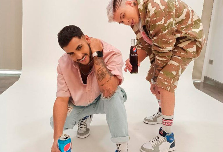 ¡Una dupla icónica! Pepsi y Apolo reúnen lo mejor de la cultura pop en su nueva línea de calzados