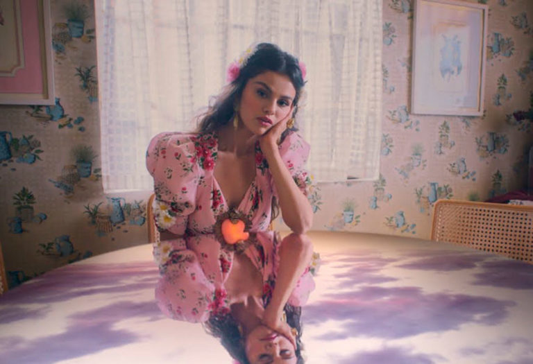 Selena Gomez abre su corazón con ‘De una vez’: su debut en el mercado de la música en español
