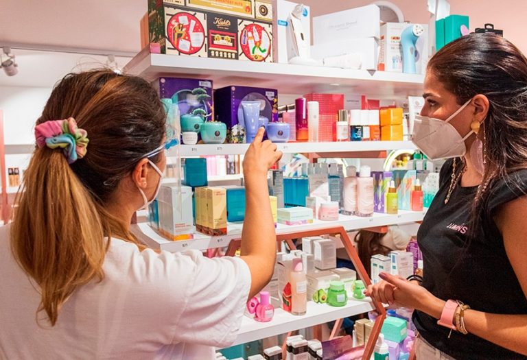 La magia de la belleza se hace realidad en Lumins