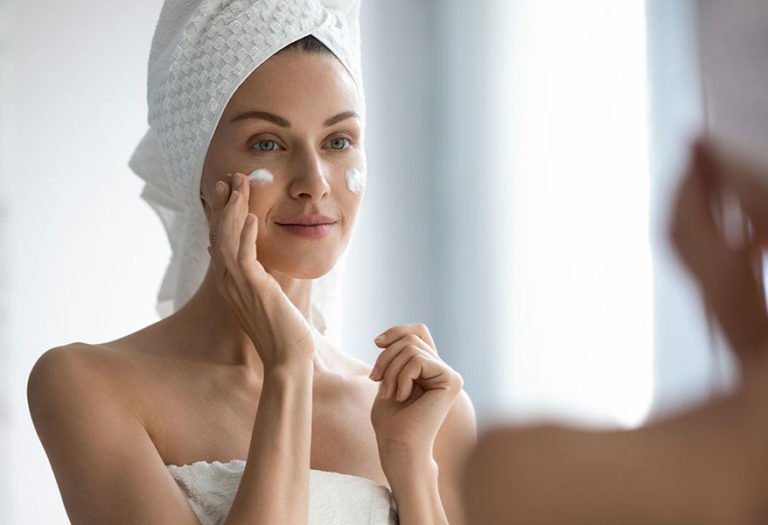 ¿Deberíamos considerar el ácido glicólico como una clave en nuestra skincare? Conoce aquí sus ventajas