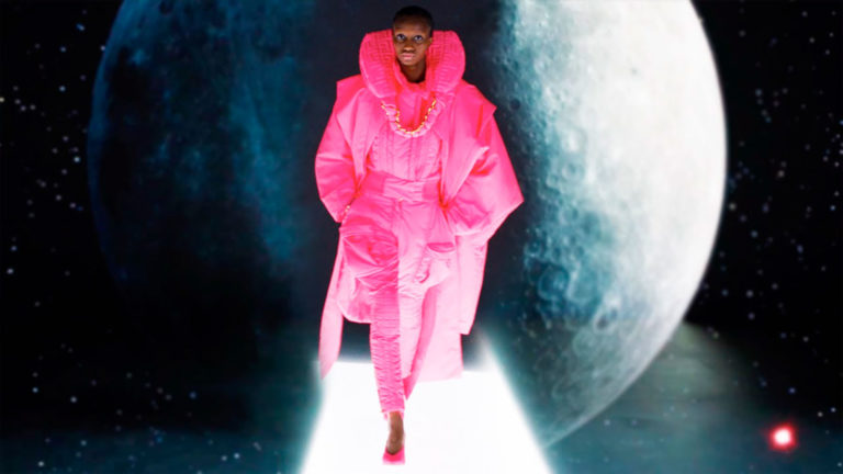¿Nos vamos a un viaje fashionista? Balmain nos invita a una travesía intergaláctica en su colección FW 2021