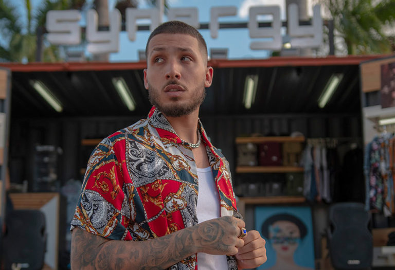 ¡El Streetwear sobre ruedas! Conoce la tienda móvil de Synergy en la que se conjuga moda, arte y cultura