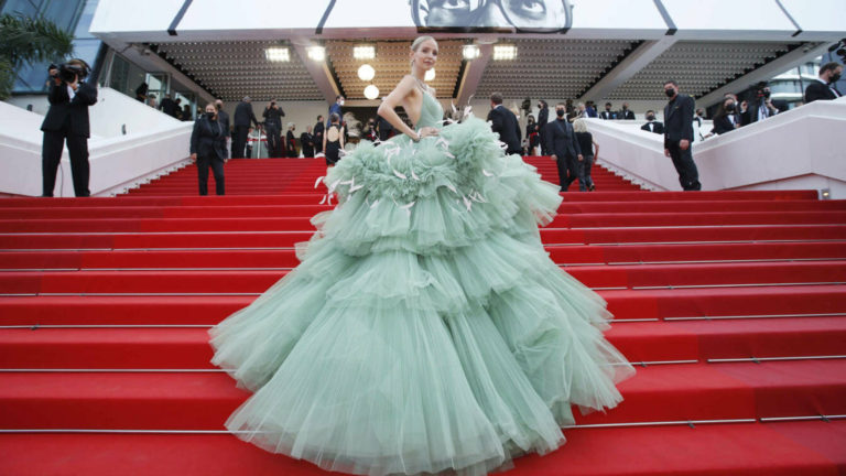 La pasarela del glamour ¡Ha comenzado! Los 7 looks que más nos han gustado de la red carpet del Festival de Cannes