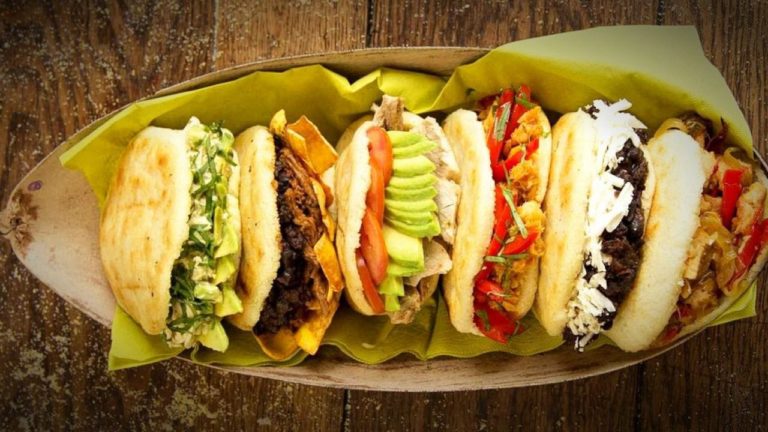 ¡Feliz Día de la Arepa! Te decimos cuáles son los 5 mejores lugares para comerla