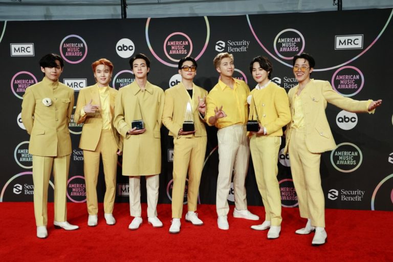 ¡BTS arrasa en los American Music Awards! Mira quienes fueron los demás ganadores