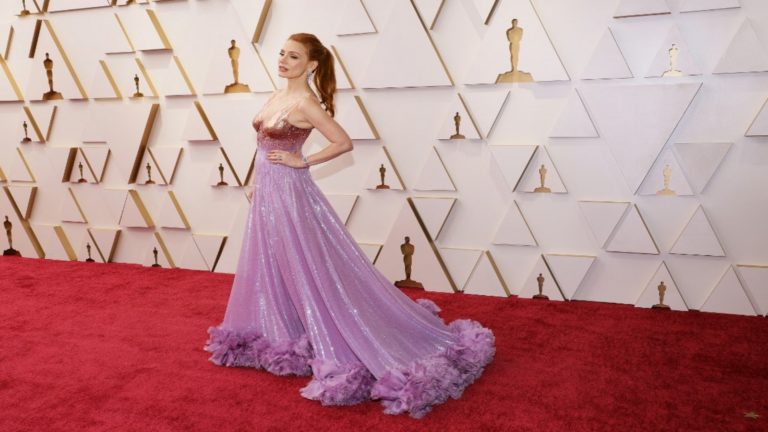 ¡Los mejores looks! Los colores pasteles dominaron la red carpet de los Oscars 2022