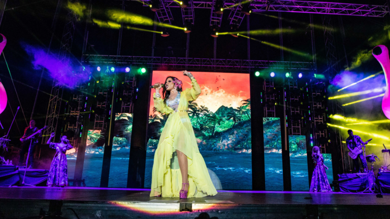¡Emociones en Caracas! Gloria Trevi en su viaje a la Isla Divina, se sumergió en lo más profundo de cada corazón