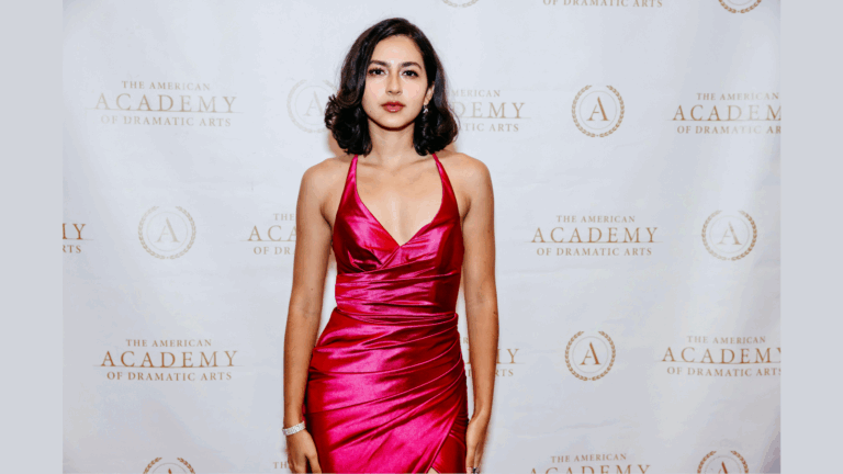 La venezolana Crismar Chacín-Ruiz es la voz en inglés de «Dos Tumbas» la nueva serie de Netflix