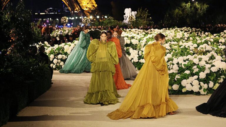 Los 5 mejores momentos del desfile de Saint Laurent
