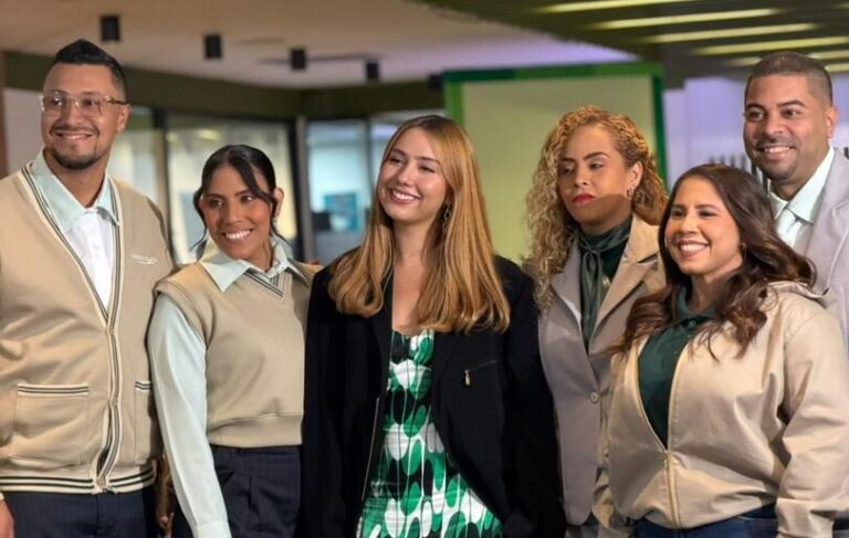«Banco Plaza viste a la moda» con el Instituto de Diseño de Caracas