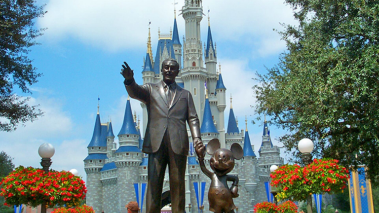 Disney prepara en sus parques temáticos novedades de “Indiana Jones”, “Cars” y “El Rey León”