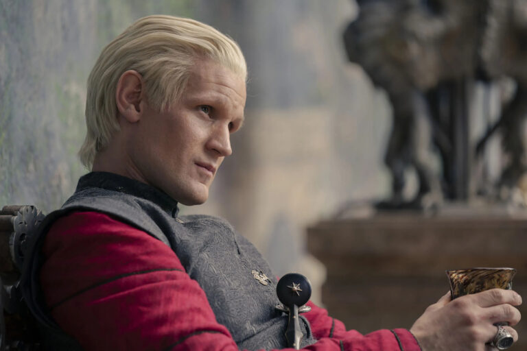 5 Razones por las que amamos a Daemon Targaryen (y sus datos más curiosos)
