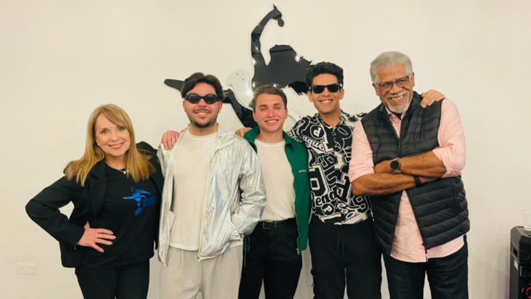 La magia disco «The Gibb Experience» aterriza en Caracas
